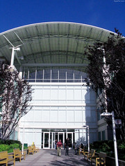 Front of Apple Campus building • <a style="font-size:0.8em;" href="http://www.flickr.com/photos/34843984@N07/15547128132/" target="_blank">View on Flickr</a>
