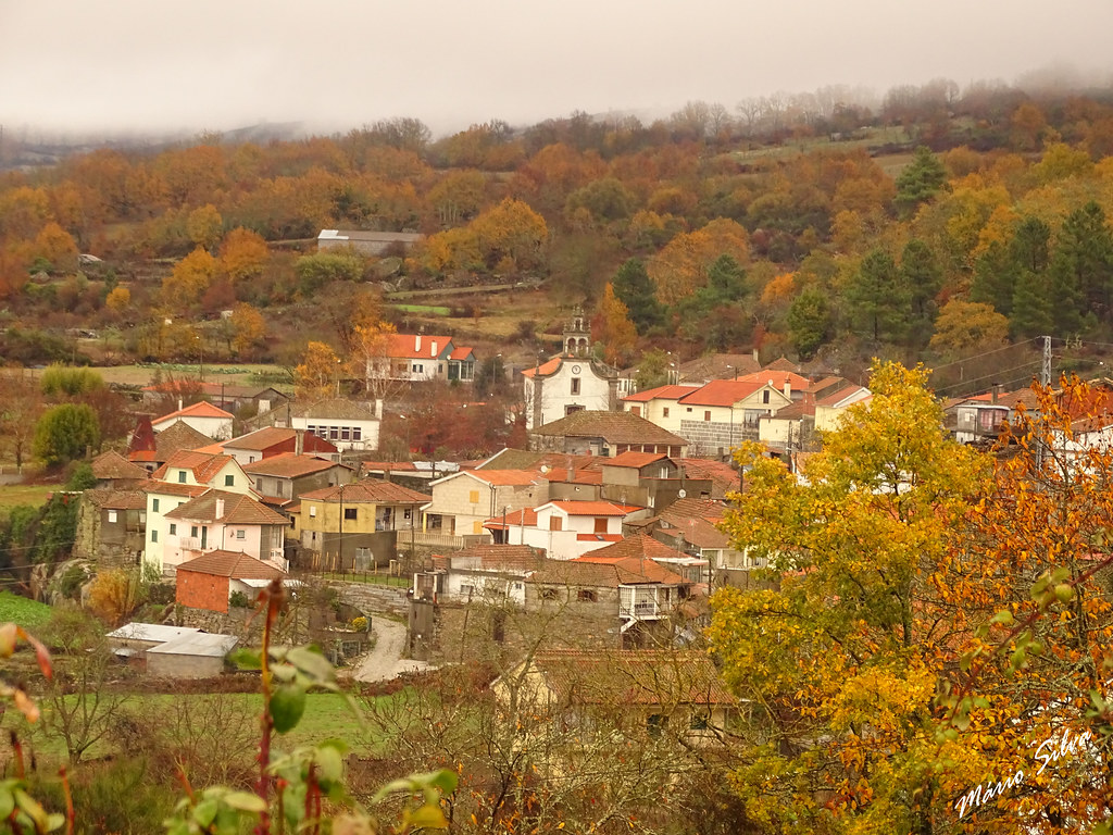 Águas Frias (Chaves) - ... uma vista da Aldeia ...